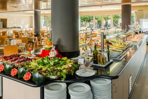 thumbnail: Restaurant