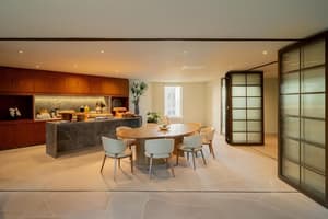 thumbnail: Breakfast area