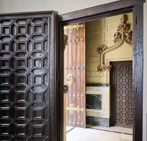thumbnail: Interior detail