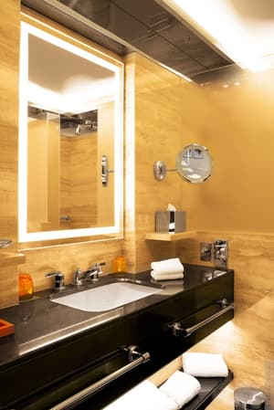 thumbnail: Bathroom sink