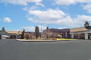 thumbnail: Exterior