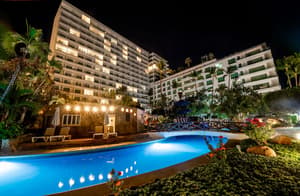 thumbnail: Front of property