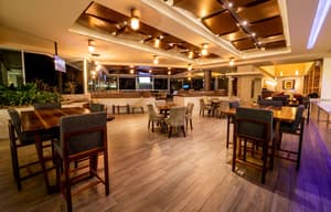 thumbnail: Bar (on property)