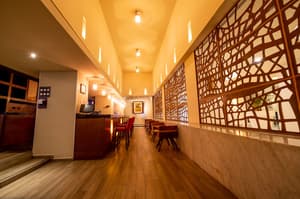 thumbnail: Bar (on property)