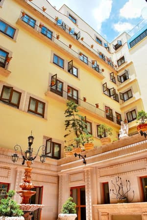 thumbnail: Interior detail