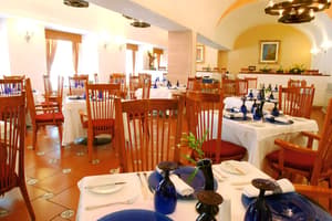 thumbnail: Dining