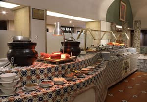 thumbnail: Dining