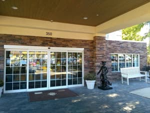 thumbnail: Front of property