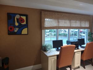 thumbnail: Business center