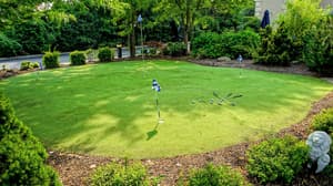 thumbnail: Mini-golf
