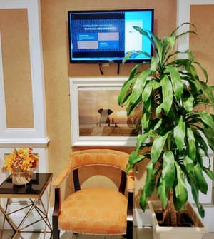 thumbnail: Lobby sitting area