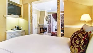 thumbnail: Front of property