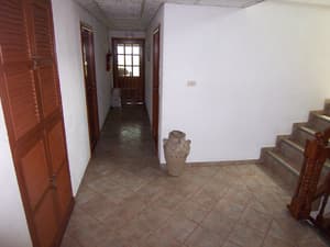 thumbnail: Hallway