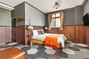 thumbnail: Room