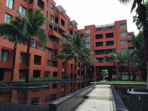 thumbnail: Exterior