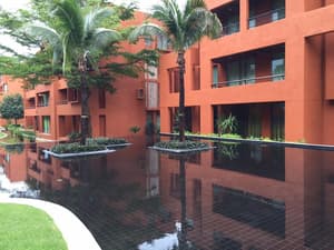 thumbnail: Exterior