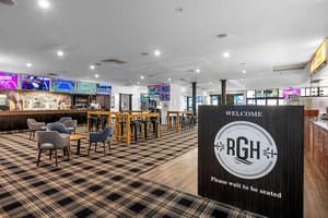 thumbnail: Restaurant