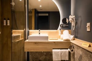 thumbnail: Bathroom