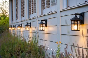 thumbnail: Exterior detail