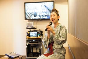 thumbnail: Karaoke room