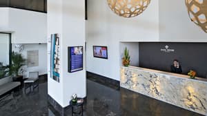 thumbnail: Reception