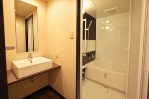 thumbnail: Bathroom