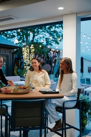 thumbnail: Restaurant