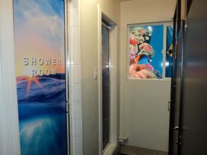 thumbnail: Interior detail