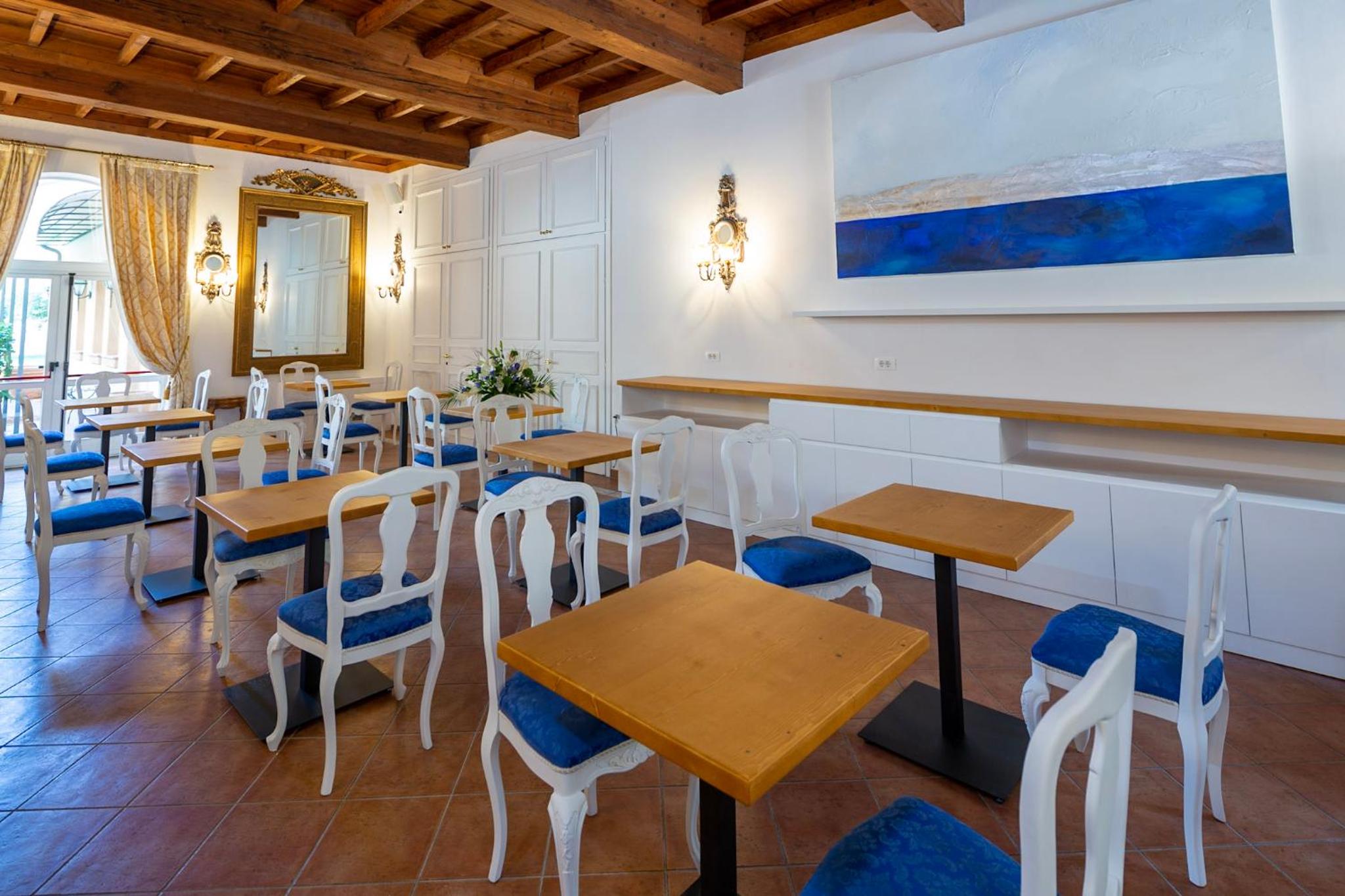 Restaurant-cafeteria