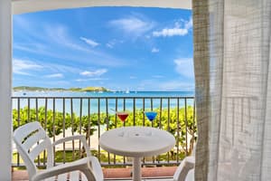 thumbnail: Beach/ocean view