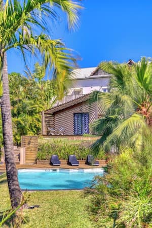 thumbnail: Exterior