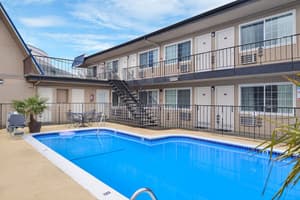 thumbnail: Outdoor pool