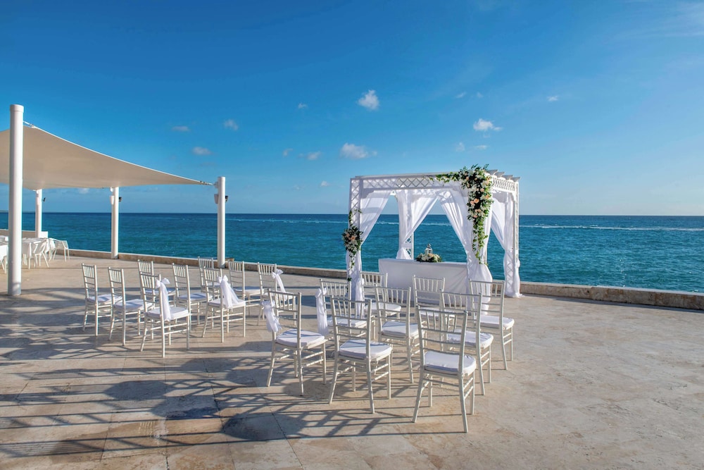 Indoor wedding