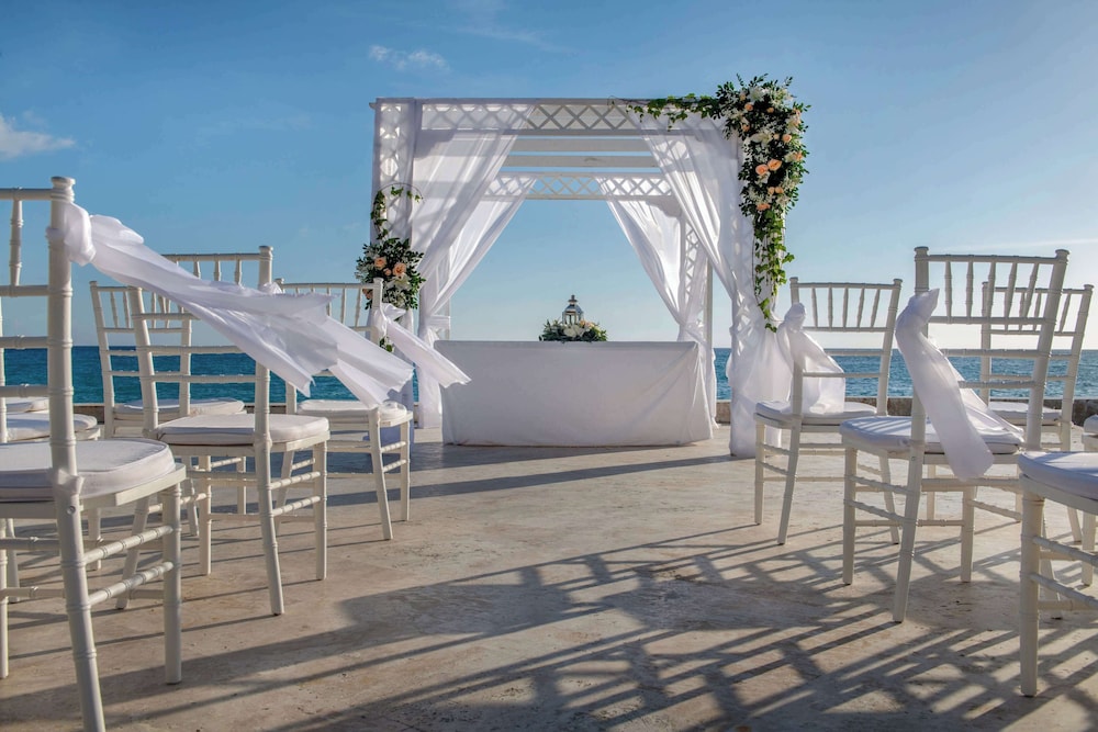Indoor wedding
