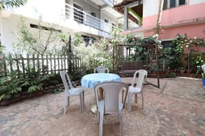 thumbnail: Front of property