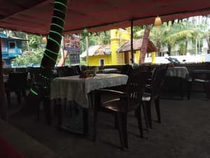 thumbnail: Dining