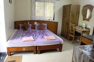 thumbnail: Room