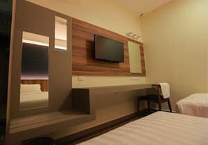 thumbnail: Room