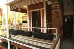thumbnail: Interior entrance
