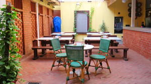 thumbnail: Restaurant