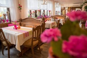 thumbnail: Restaurant