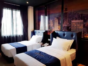 thumbnail: Room