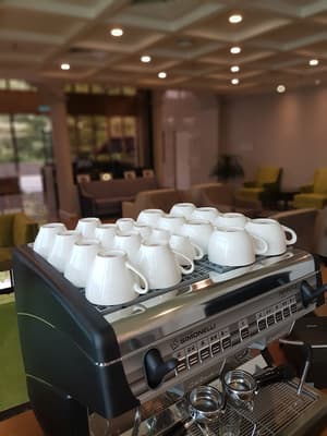thumbnail: Cafe