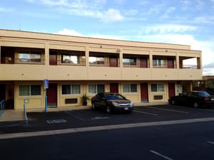 thumbnail: Exterior detail