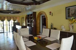 thumbnail: Lobby sitting area