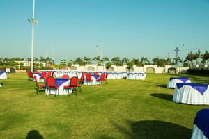 thumbnail: Outdoor banquet area