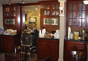 thumbnail: Breakfast area