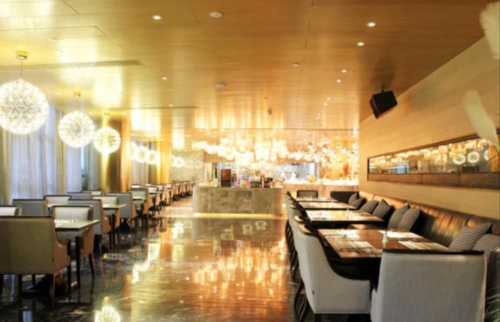 Restaurant-cafeteria