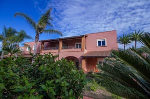 thumbnail: Exterior