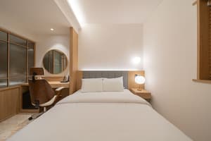 thumbnail: Room